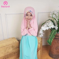 TK0783 Baju Muslim Anak Perempuan Kombinasi Renda Senyum.Jpg Terbaru 2023 1 thn