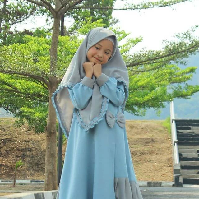 TK0953 Baju Muslim Anak Perempuan Kombinasi Abu Biru Rempel Renda Terbaru 2023 Naura