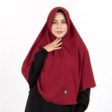 Jilbab Instan Bergo Jumbo Syari Polos Pet Diamond Maroon