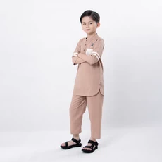 Fashion Muslim Pakaian Muslim Anak Laki Laki Koko Anak Polos Saku di Dada warna Coklat Milo Coksu Us