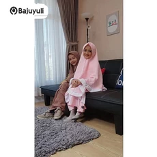 Gamis Anak Kombinasi Kotak Polos Tanggung