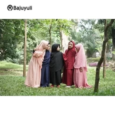 Gamis Anak Warna Putih Niqab Tanggung