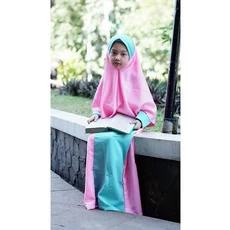 Gamis Syari Anak Usia 01 Tahun Free Cadar Lebaran Paku Payung