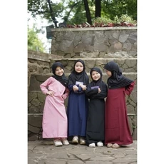 Gamis Satin Anak SMP Aruwais