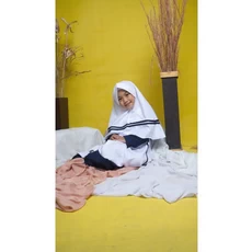 Model Gamis Anak Polos Kombinasi TPQ 9 Tahun