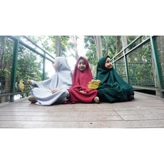 Gamis Anak Wollycrepe Syari 12 Tahun