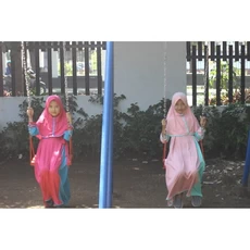Model Gamis Polos Anak Perempuan Modern Anak Tanggung