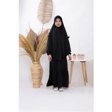 Gamis Anak Bahan Moscrepe Hitam Santri Umur 6 Tahun