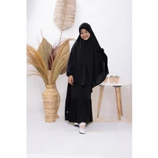 Gamis Anak Bahan Moscrepe Hitam Cadar Umur 8 Tahun