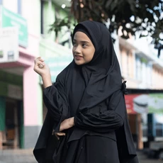 Gamis Anak Hijau Botol Hitam SMP Umur 10 Tahun