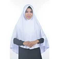 Bergo Wanita Syari Polos Usia Remaja