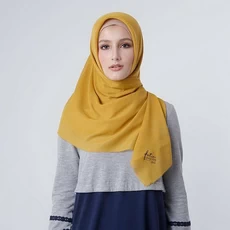 Bergo Istri Syari Kondangan Usia Tanggung