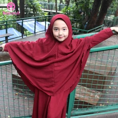 TK0698 Gamis Anak Warna Marun Taman Polos Rabbani