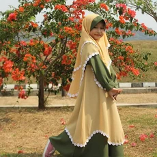 TK0897 Gamis Muslim Anak Kombinasi Kuning Hijau Kuda Terbaru 2023 Shahia Hijab
