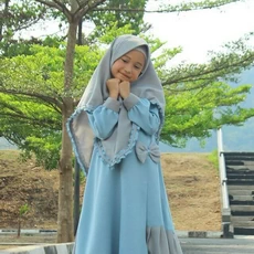 TK0953 Baju Muslim Anak Perempuan Kombinasi Abu Biru Rempel Renda Terbaru 2022 Naura